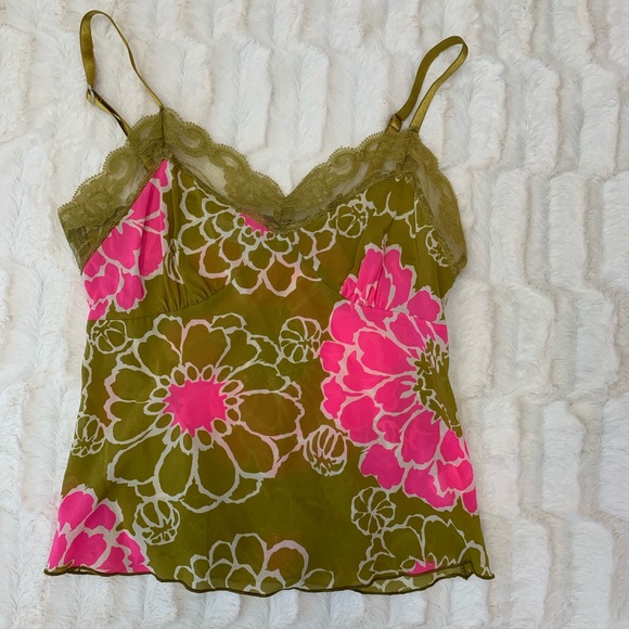 Trina Turk Tops - Trina Turk silk top 🌸🌷🌺